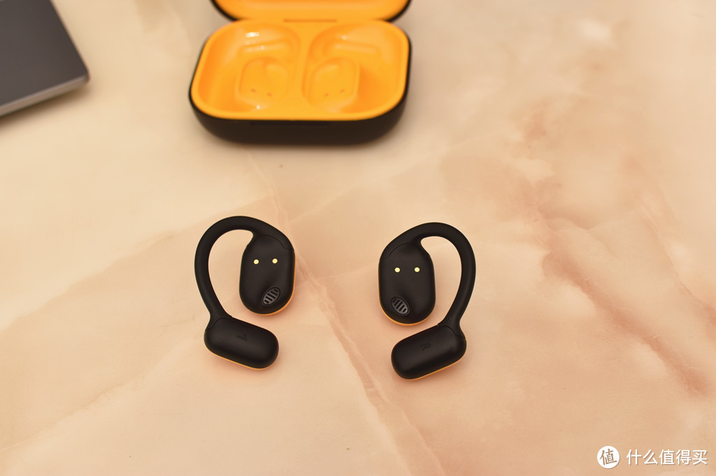 南卡OE-CC蓝牙耳机：舒适轻便，音质出色，开放耳机首选
