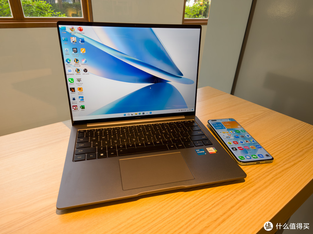 荣耀MagicBook 14 Pro 2023：陪你开启大学生活的全能伙伴