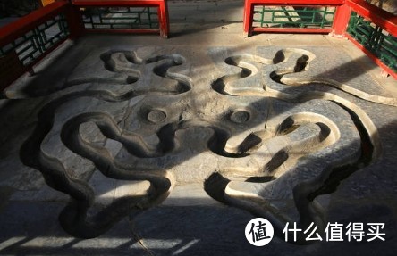 “先有潭柘寺，后有北京城”，潭柘寺到底值不值得假期走一趟？