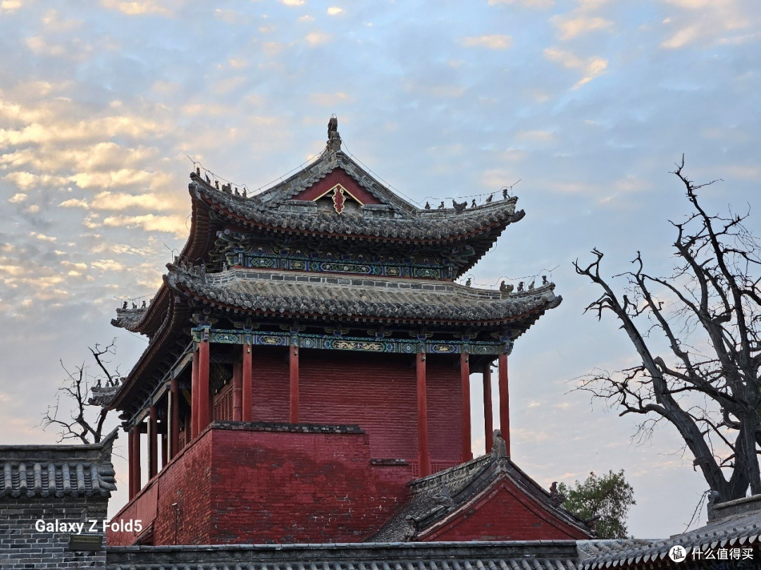 轻薄耐用的全能折叠屏手机 三星Galaxy Z Fold5深度评测