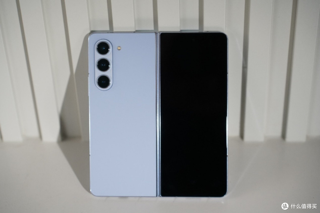 轻薄耐用的全能折叠屏手机 三星Galaxy Z Fold5深度评测