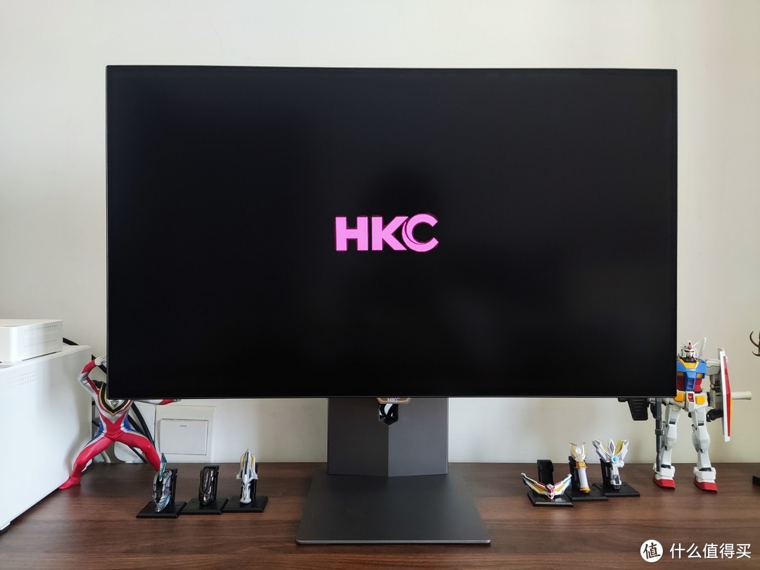 市场搅局者再现，售价4999的OLED显示器到底表现如何——HKC OG27QK评测