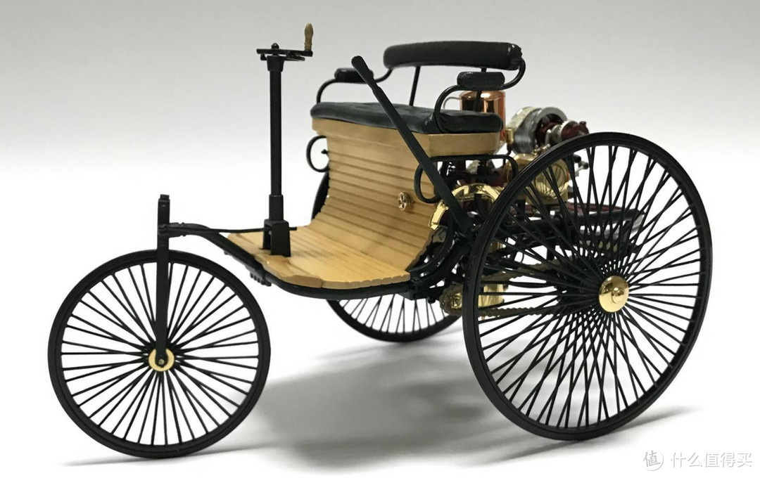 汽车史林 篇一:时光倒流:揭秘19世纪末汽车发明的激动人心时刻
