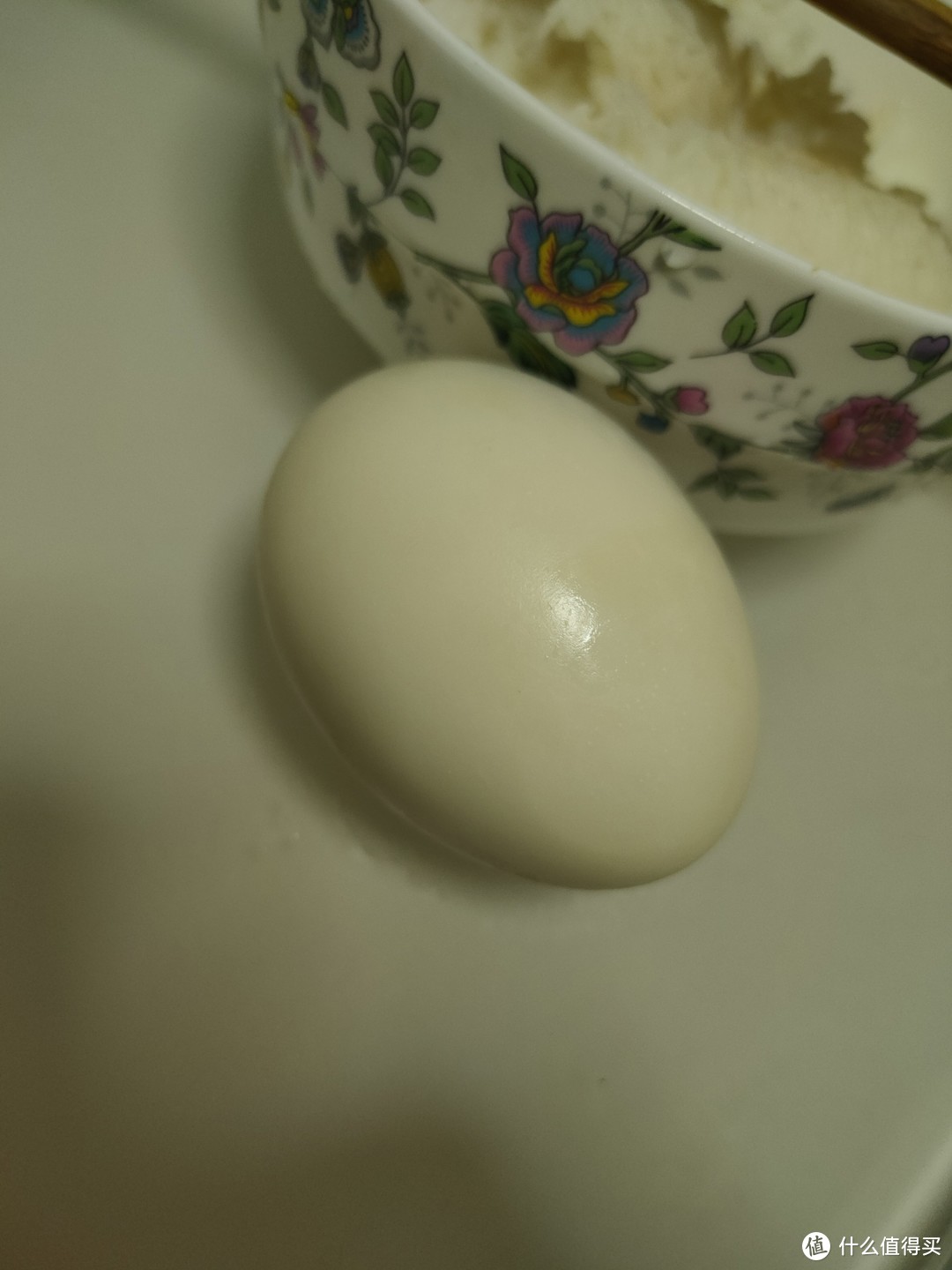 尝了高邮邮星咸鸭蛋，蛋白有点咸。