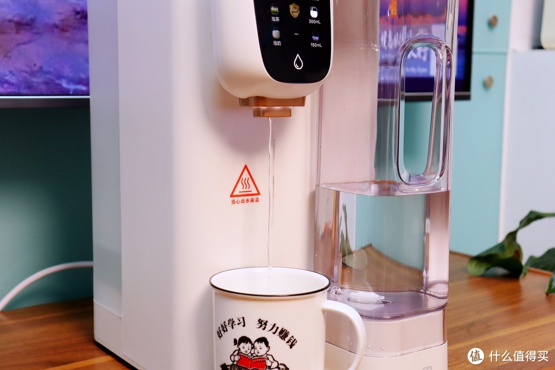 快看！宜米 iP300Pro 富锶净饮机，让你每天喝的都是矿泉水!