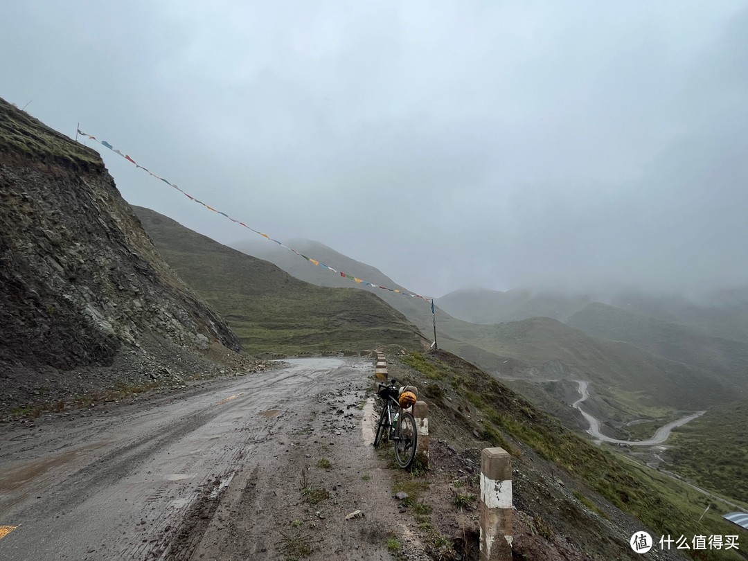 骑行穿越洛克之路，10天爬升15000米从甘南到川西