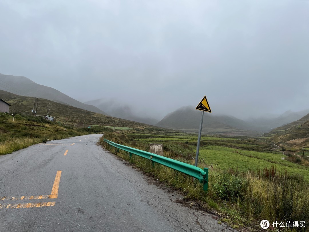 骑行穿越洛克之路，10天爬升15000米从甘南到川西