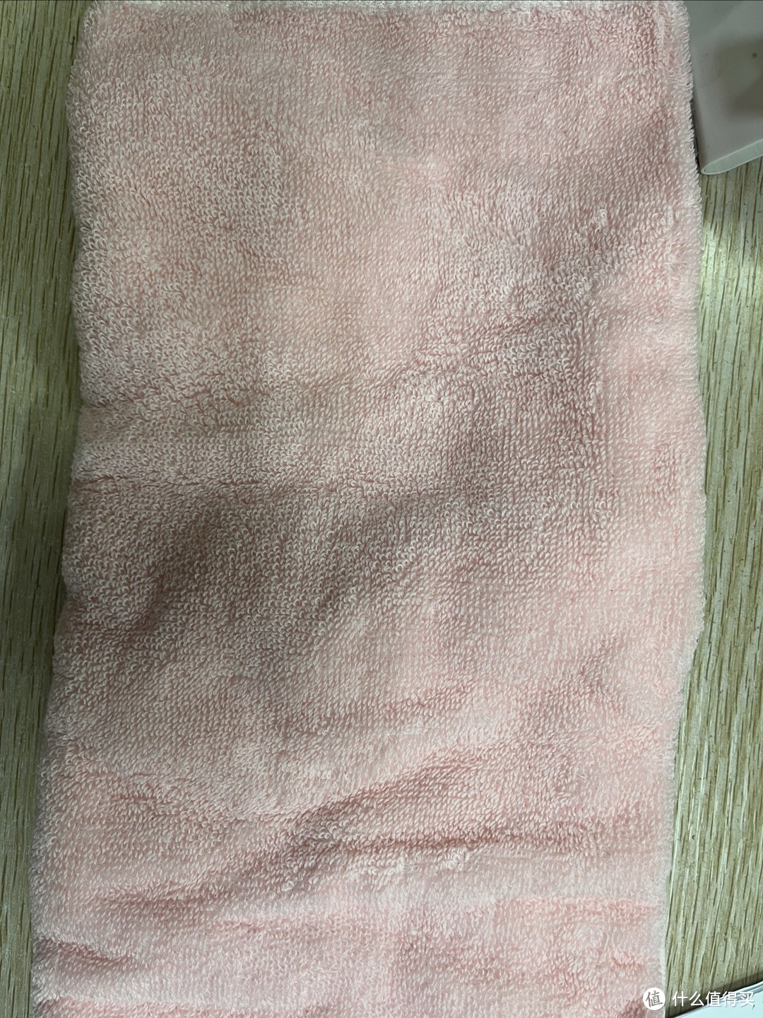 你更喜欢洁丽雅的纯棉毛巾还是一次性洗脸巾呢？