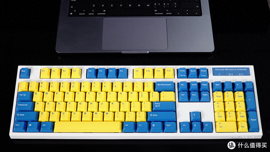 蓝黄双拼+蓝牙双模，输出质感一步到位，利奥博德FC900R键盘开箱