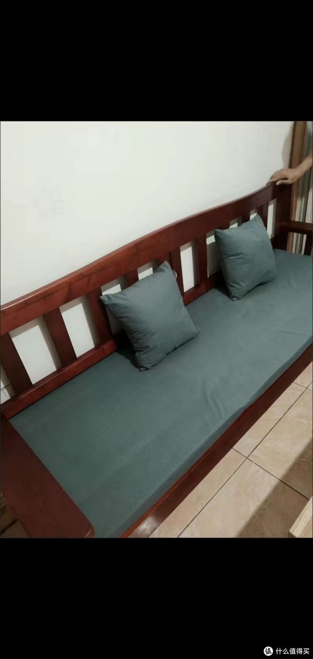 新中式实木沙发：简约设计，全实木打造，厚实用料，长使用寿命
