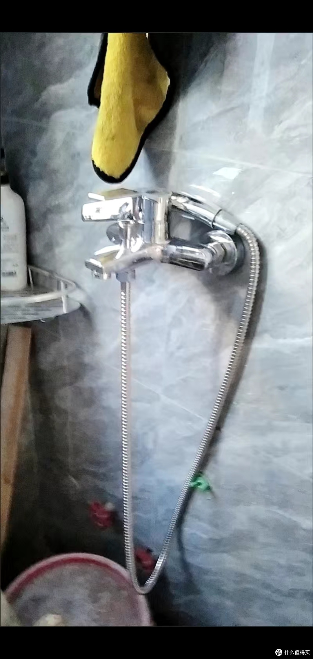 卫浴冷热三联混水阀水龙头:调节方便,花洒无堵塞,冷热调节方便