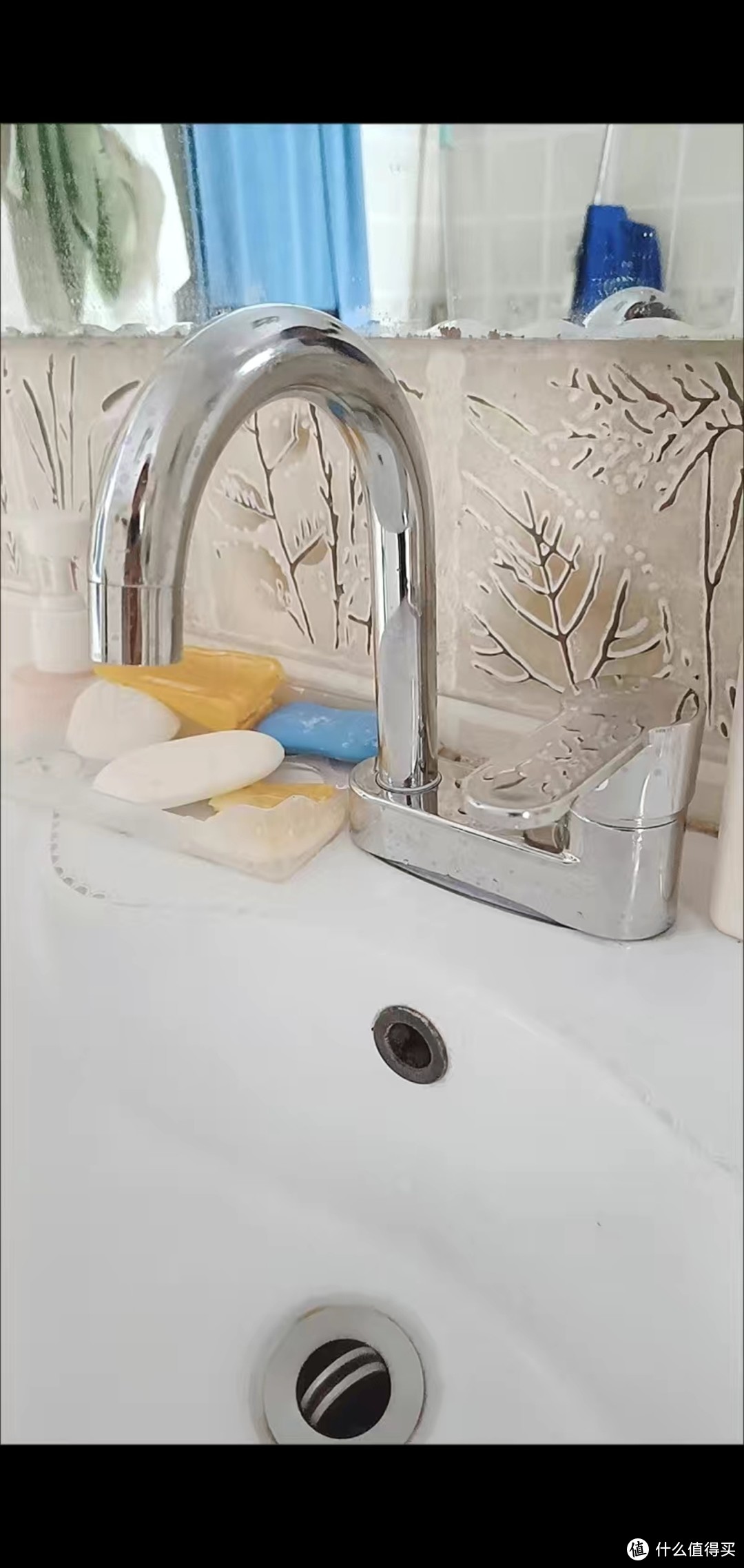 浴室分体式水龙头：精铜铸造，万向旋转，六大优势，尊贵品质