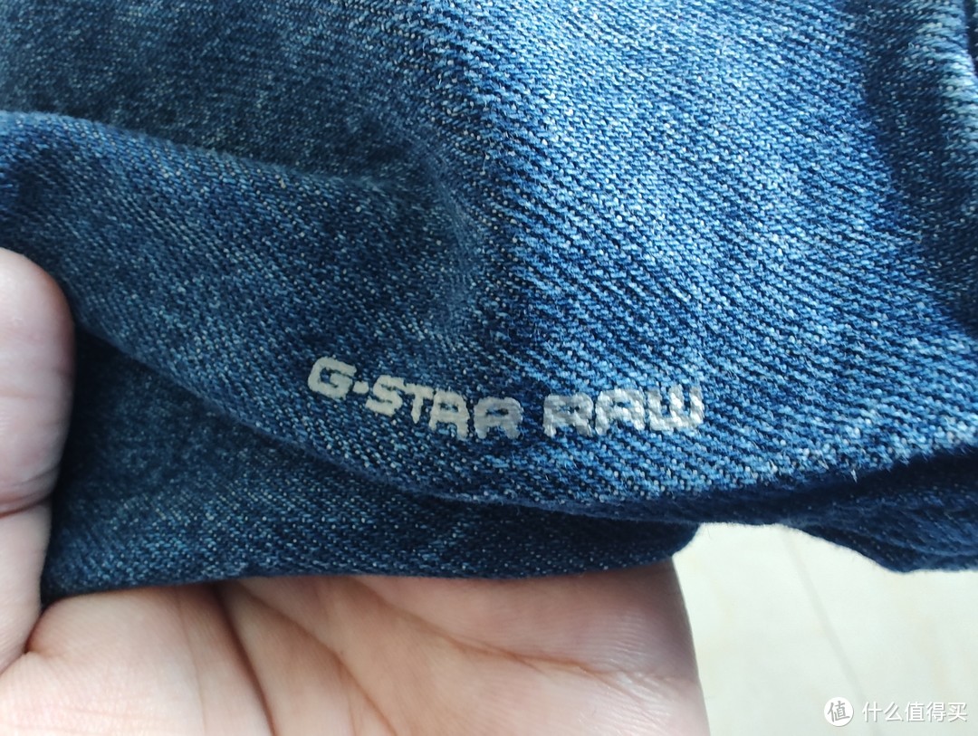 G-STAR RAW 牛仔外套：百搭爆款，让你时尚感十足!