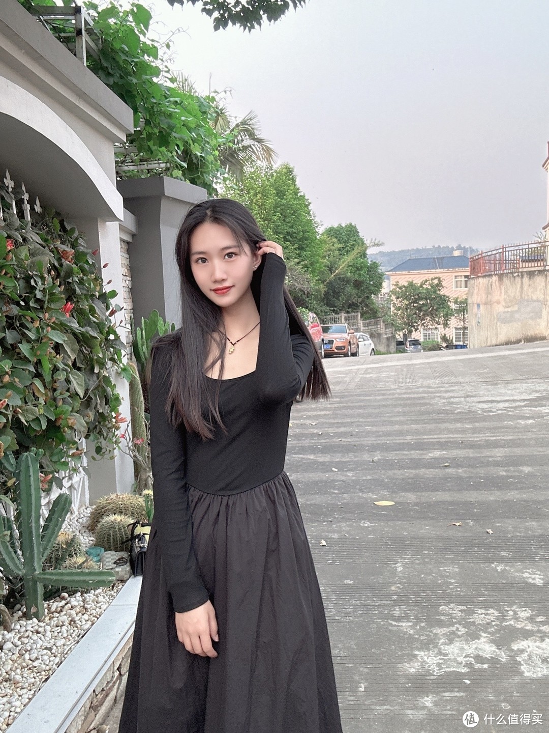 时尚法式高级感，黑色连衣裙完美秀出你的优雅