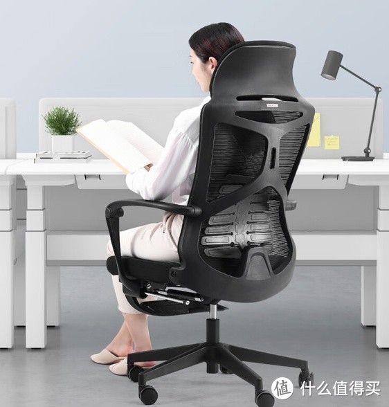 西昊M88人体工学电脑椅，舒适的久坐伴侣，享受宽大头枕与160°大角度后仰