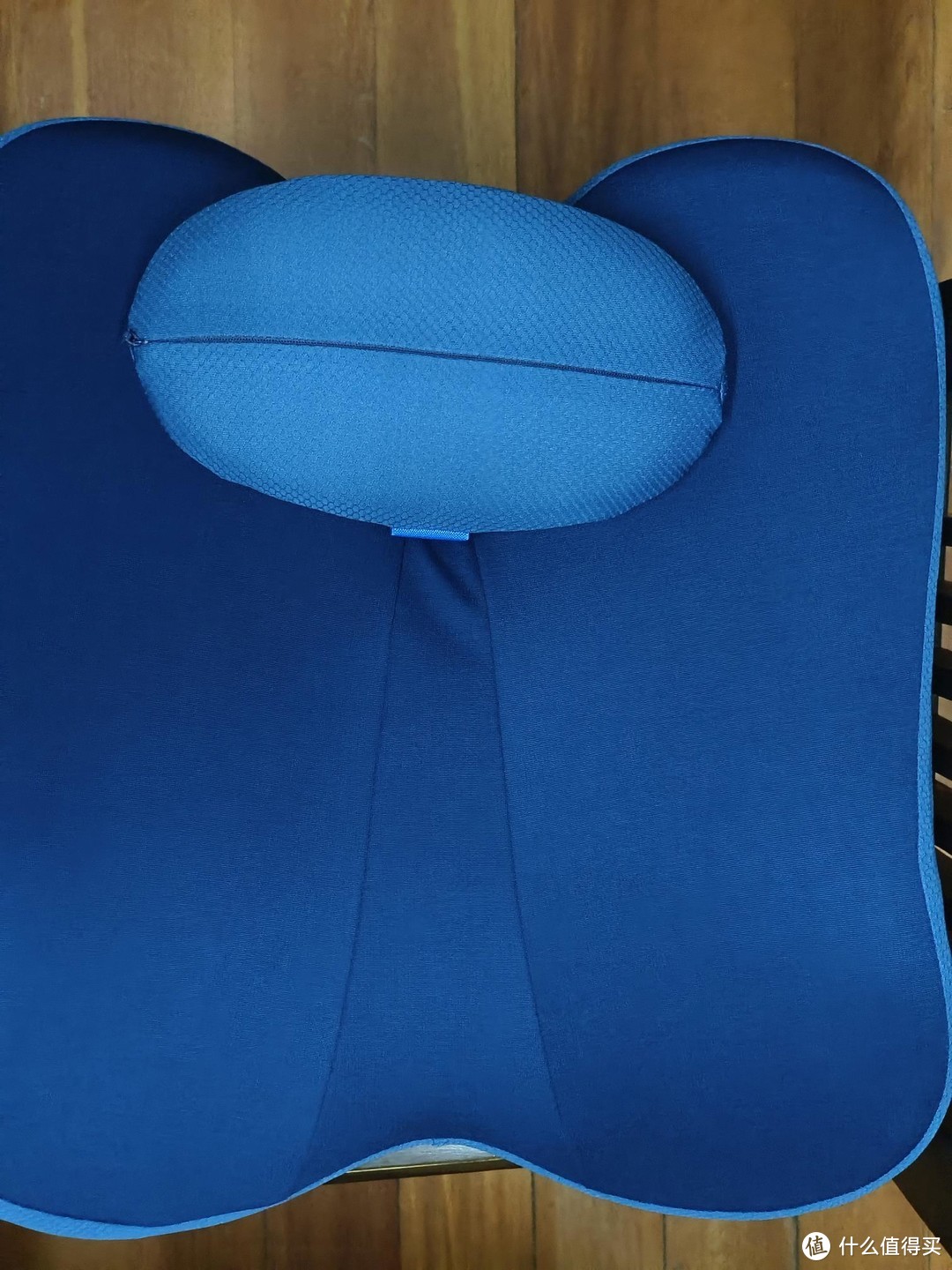 佳奥蝶形腰垫，专为呵护人体腰椎而设计