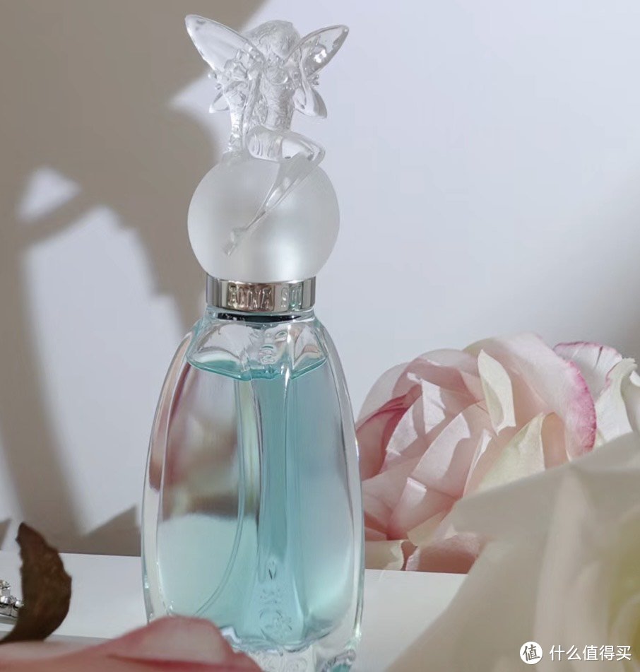 安娜苏许愿精灵香水：魔法般的迷人气息