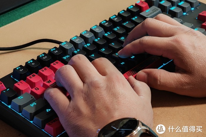 血手幽灵3玩家T87变速机械键盘：我愿称之为机械键盘“卷王之王”！