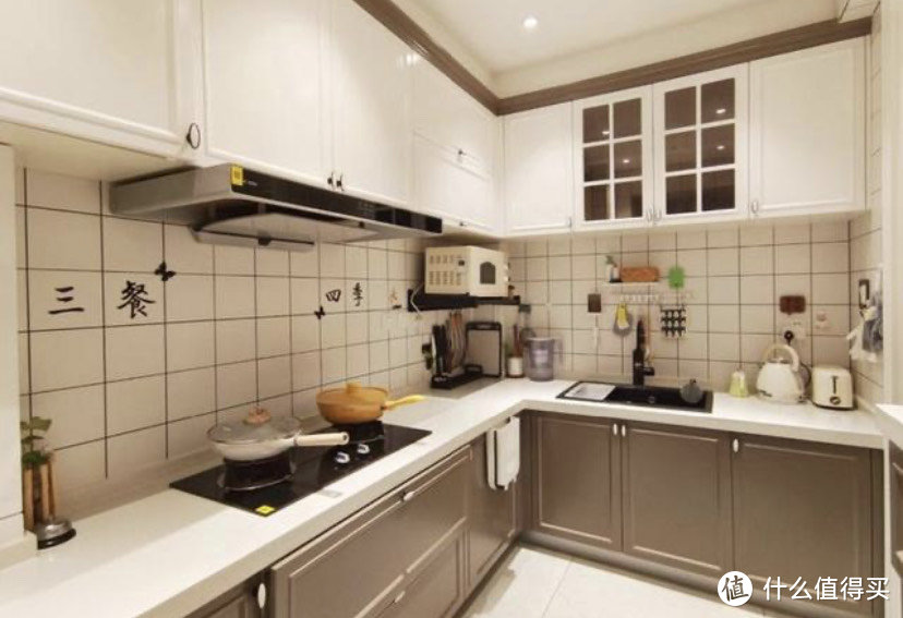 打造一个完美的居家环境之家庭厨房装修攻略