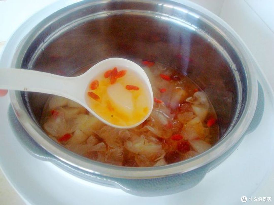 暖心润肺的冰糖雪梨银耳，在家轻松做，新手也能秒学会！