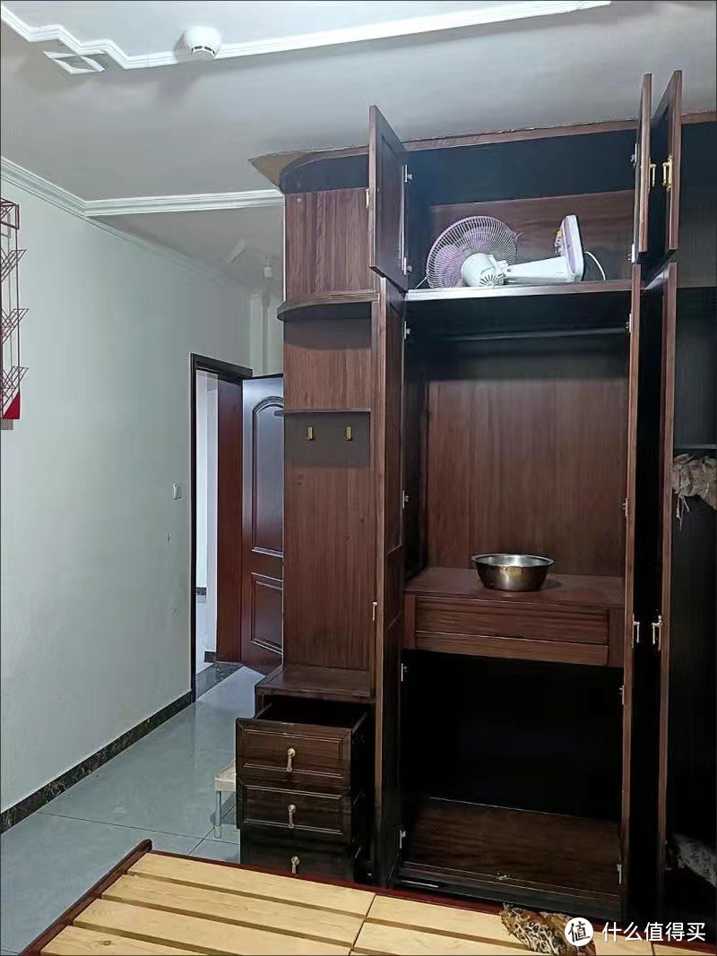 新中式乌金木衣柜实木雕花全实木轻奢现代四门家用卧室木质大衣柜