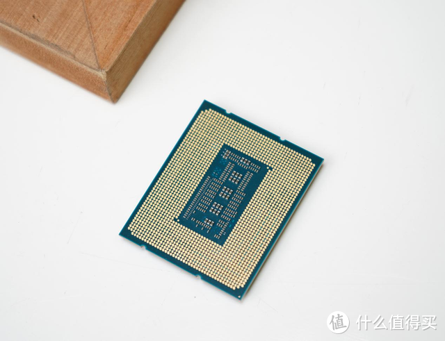 Intel 14代酷睿处理器首测：又回到挤牙膏的时代？