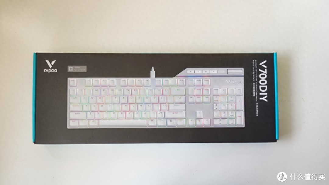全尺寸RGB热插拔，厂润卫星轴，雷柏V700DIY键盘体验