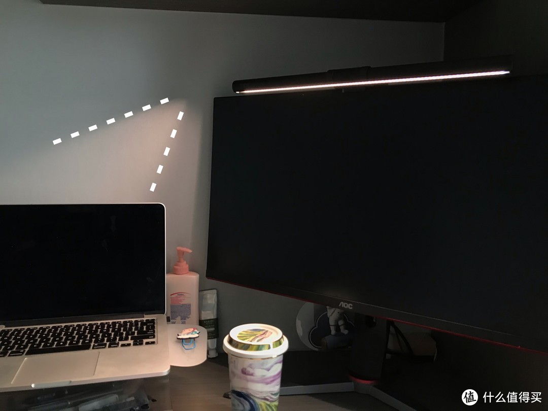 桌面改造第一步，装一个屏幕挂灯——TCL 屏幕挂灯轻体验