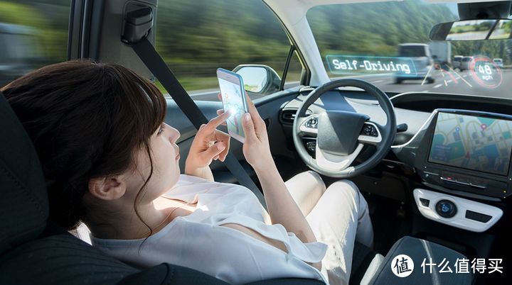 面对汽车智能化，你会放心自动驾驶功能吗？