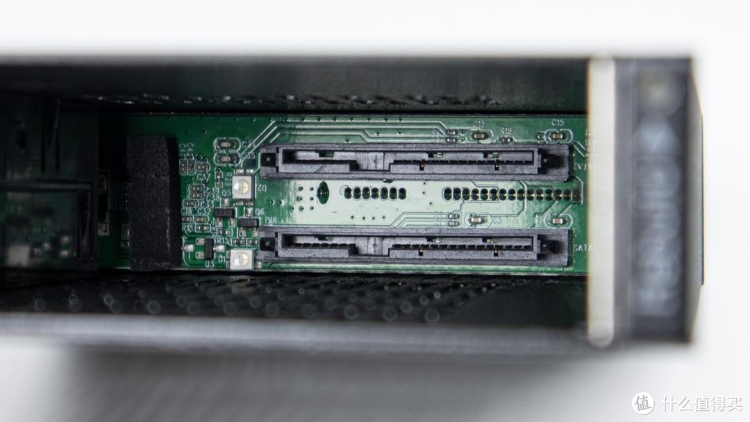 【开箱简测】轻松搭建硬RAID，无需专业技能——ICY DOCK MB992SKR-B 磁盘阵列2.5英寸固态硬盘抽取盒