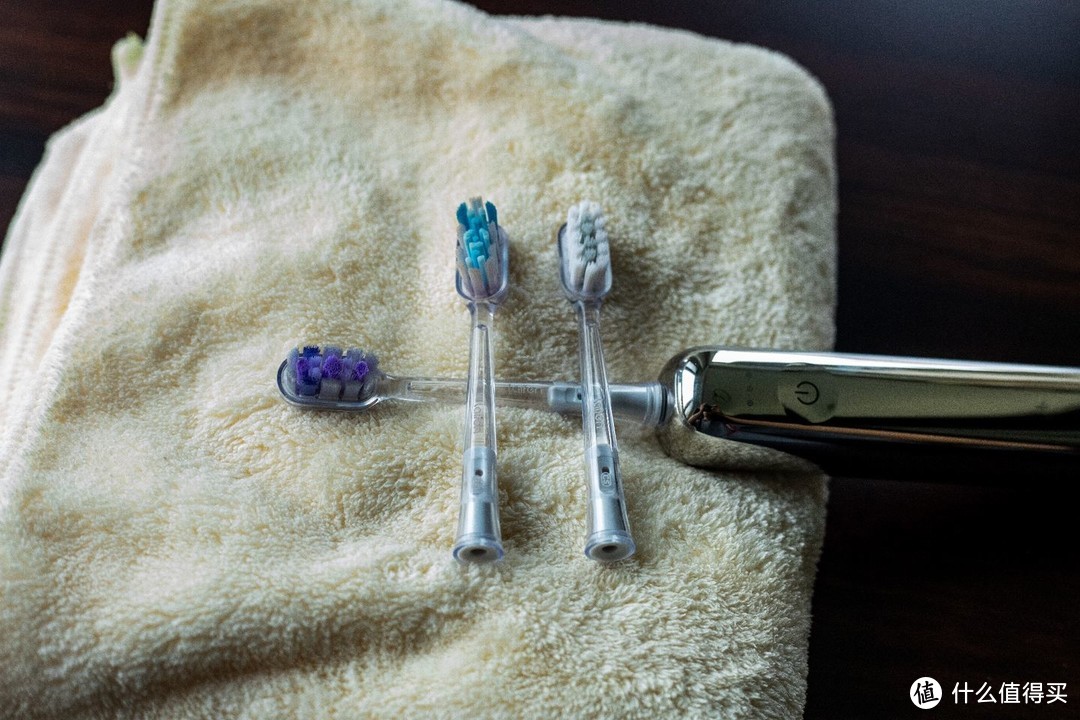 下一代电动牙刷—徕芬扫振电动牙刷上手体验测评：超大摆幅、扫振一体，电动牙刷中的高质价比之选！