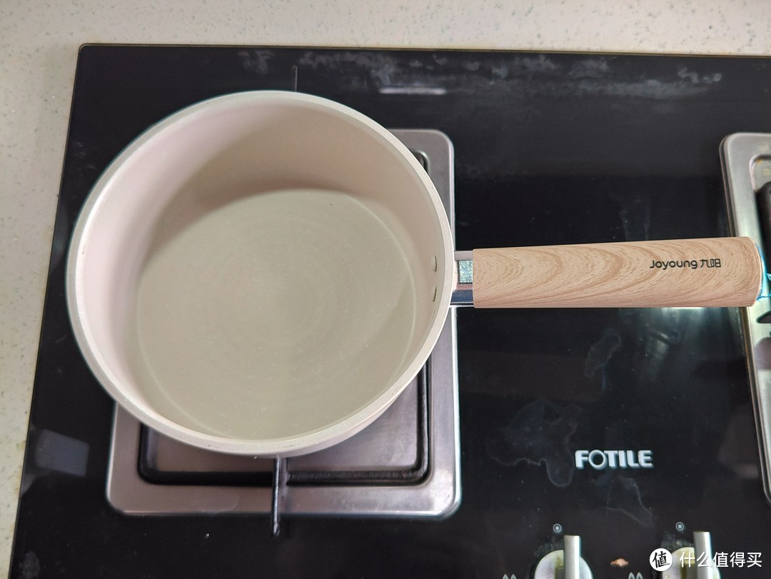 九阳麦饭石小奶锅：让你的厨房更有生活气息！