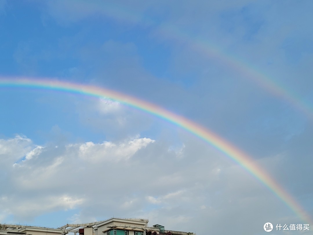 如何在雨天拍出美丽的彩虹照片？