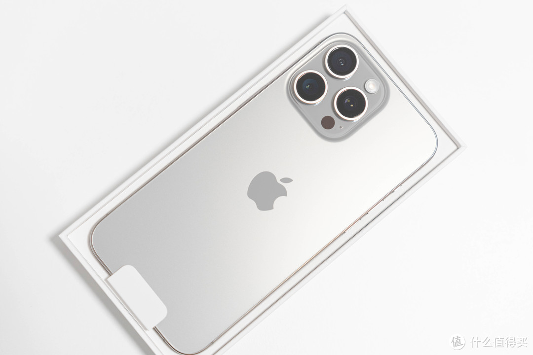 拉胯的摄影系统：iPhone 15 Pro/Max全系体验 （对比三星）