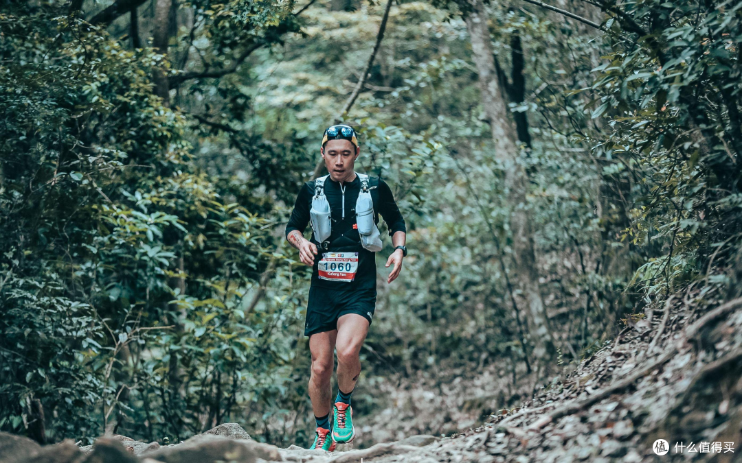 体育类 篇五:秋天爬山的好处你知道吗?