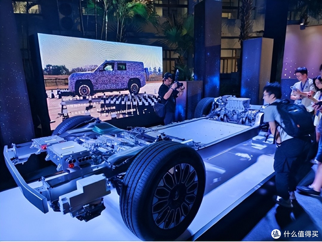 U8领衔，比亚迪出征东京车展，打造中国汽车出海新名片