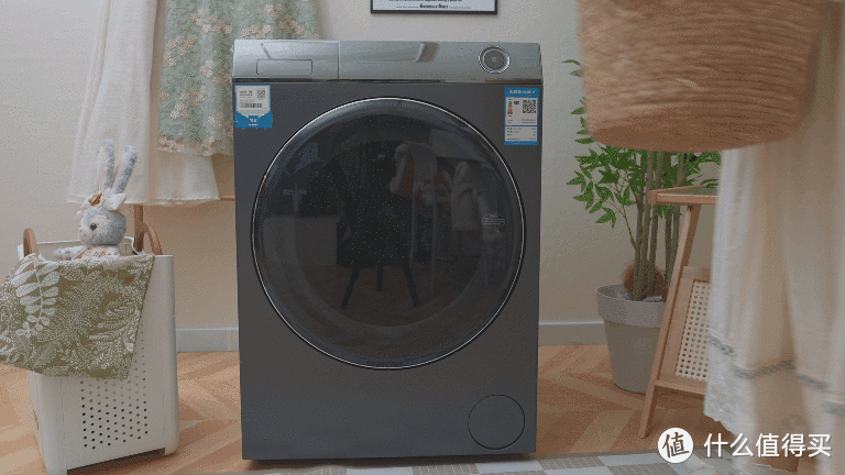 原来换了一台洗衣机，真的可以实现洗衣更快更干净！解锁海尔精华洗176plus直驱超薄洗烘一体机洗衣体验