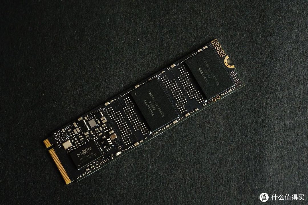 大华C970 PLUS 低调却强势的PCIe4.0 SSD硬盘