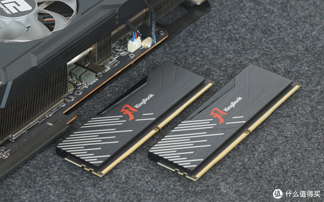 愉悦的超频体验！感受金百达黑刃DDR5 6800内存条的性能魅力！
