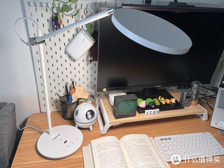 【实测】适合在家学习办公的高性价比护眼台灯：Suker书客L1护眼台灯实测分享