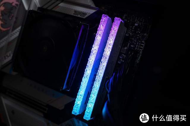 双十一老电脑想扩充内存该怎么选？玖合星耀RGB DDR4内存来看一看