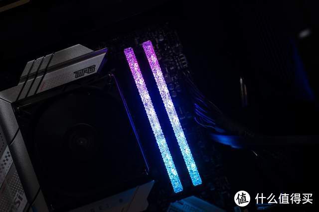 双十一老电脑想扩充内存该怎么选？玖合星耀RGB DDR4内存来看一看