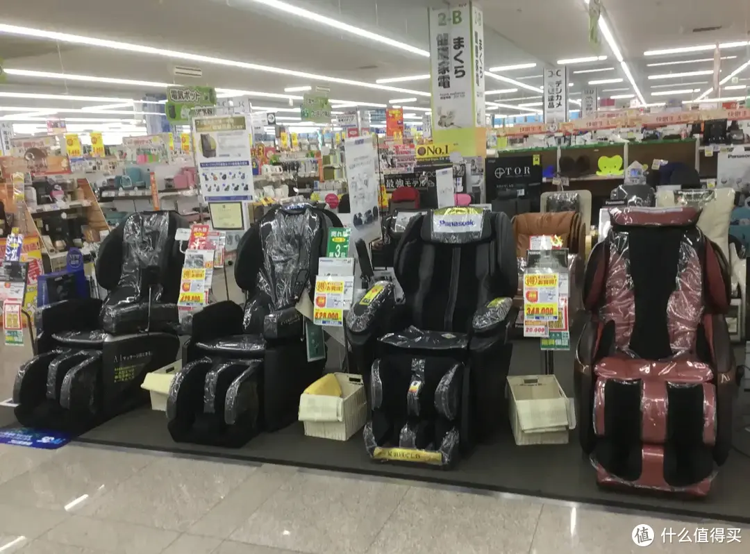 国产按摩椅和日产按摩椅标准有什么不一样的地方？日本富士JP2000， Kumo，株式DC-100C这三款怎么样？