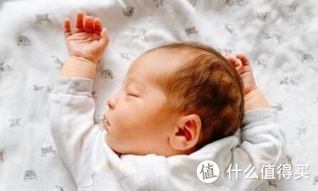 宝宝为什么喜欢趴着睡，哪个睡姿更适合宝宝？3个原因3种方案