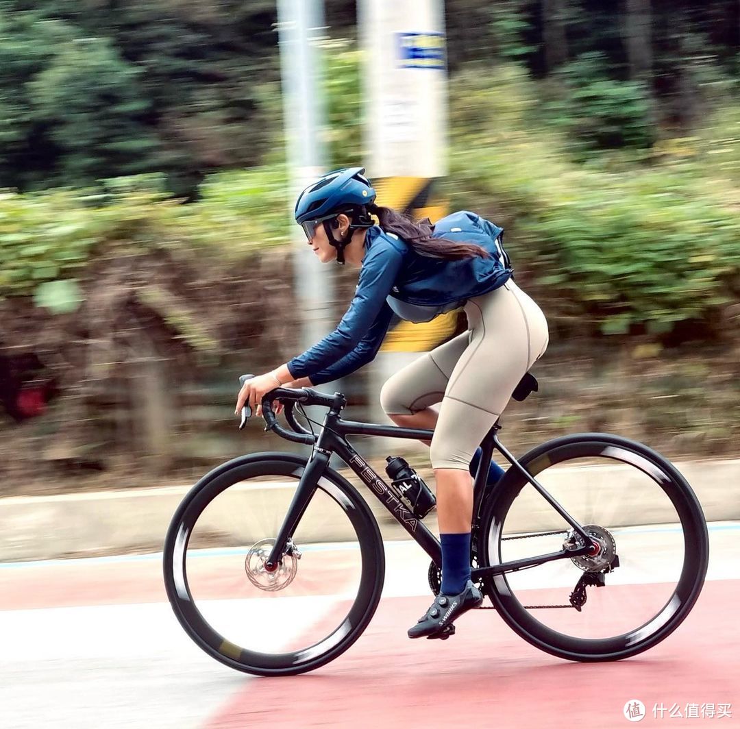 骑自行车穿骑行服真的有必要吗？