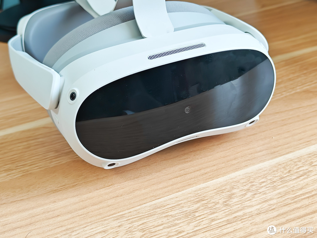 VR、AR都一样？其实大不同千万别买错了，PICO 4 VR一体机实测来告诉你如何不同