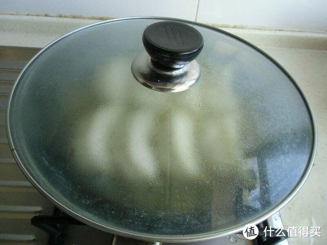冰冻水饺怎么做煎饺？好方法，简单易学，一次成功！