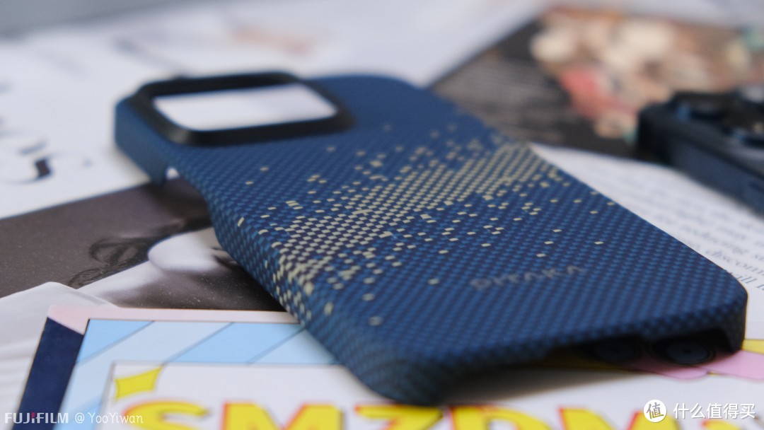 iPhone15手机配件准备好了吗？近一万块钱的值得花点心思去保护——PITAKA凯夫拉碳纤维纹保护套值得拥有