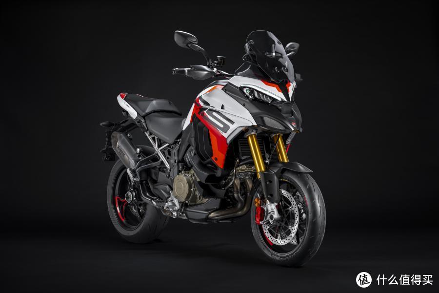 DUCATI Multistrada V4 RS首次亮相，搭配Panigale的发动机