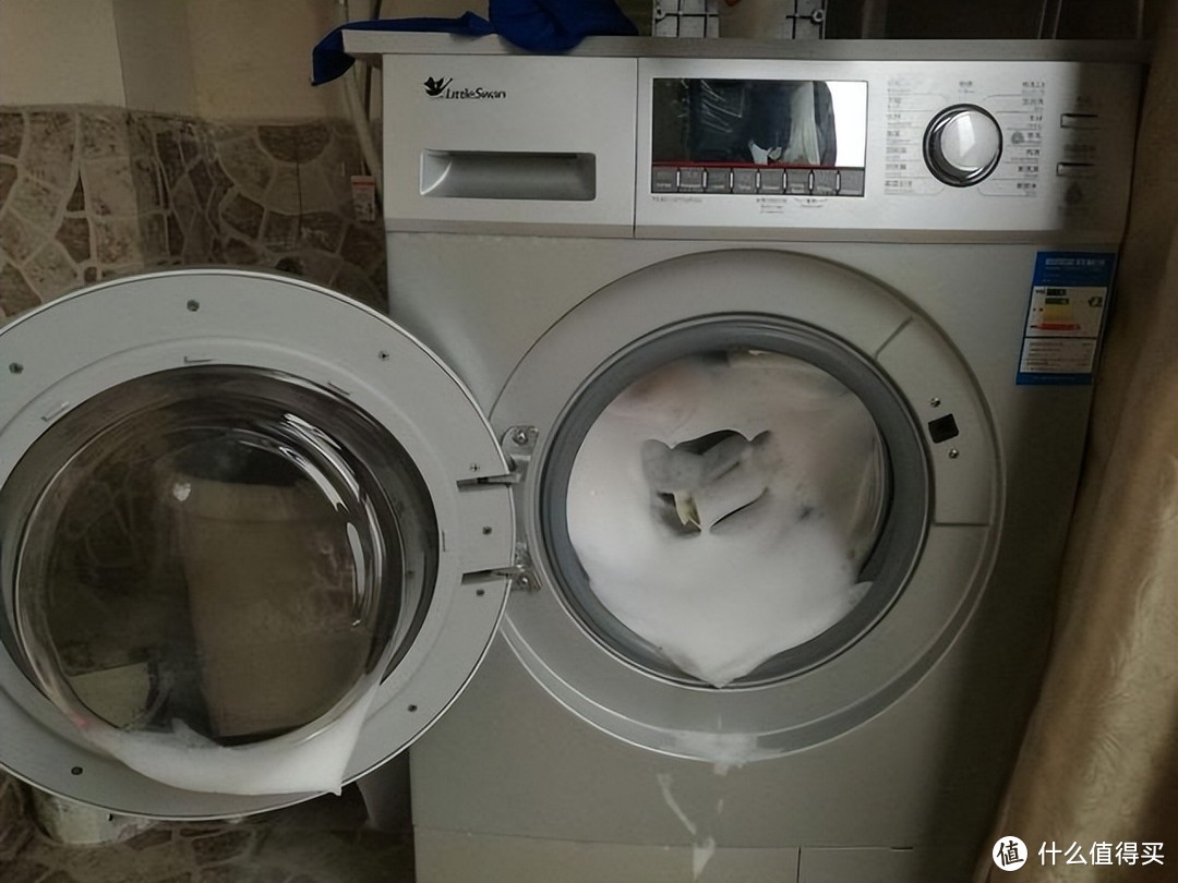 用完洗衣机的“小习惯”，是在养霉菌，难怪衣服洗后还是有异味